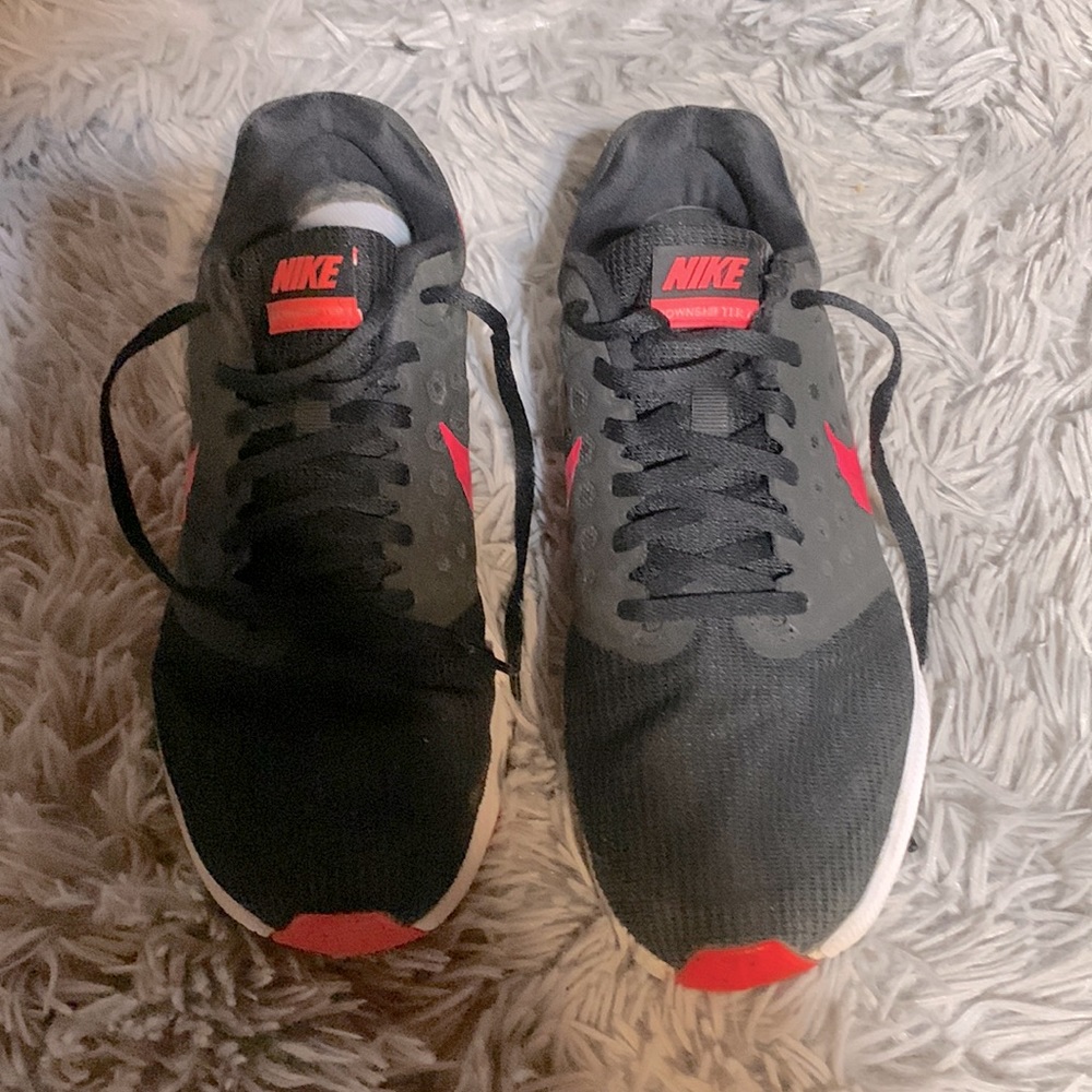 Nike running shoes downshifter 7